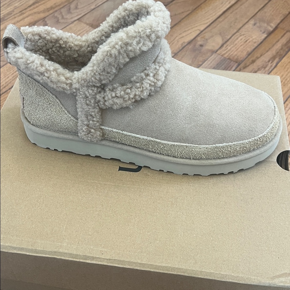 UGG® Classic Ultra Mini Spillseam Genuine